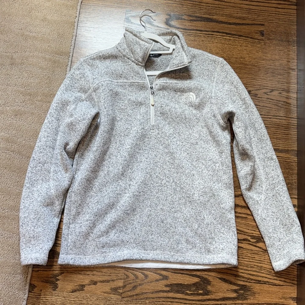 The North Face‎ Half-Zip Fleece Pullover